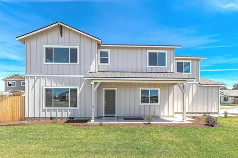 1091 NW Varnish Ln #64, Redmond, OR 97756
