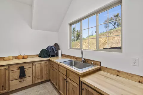 5039 E Antelope Rd, Eagle Point, OR 97524 photo 24