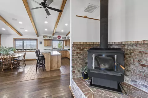 5039 E Antelope Rd, Eagle Point, OR 97524 photo 9