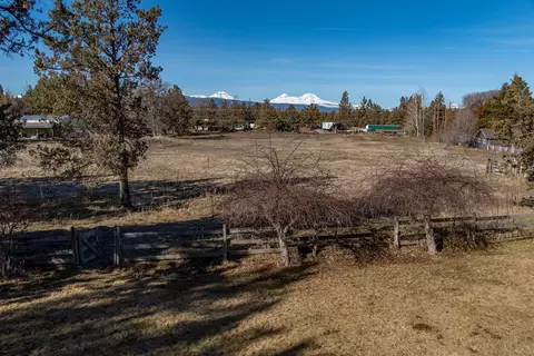Other - 20230 Rogers Road Rd, Bend, OR 97703 photo 35 of 39