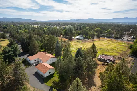 Other - 20230 Rogers Road Rd, Bend, OR 97703 photo 25 of 39