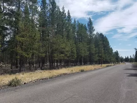 split rail road, La Pine, OR 97739