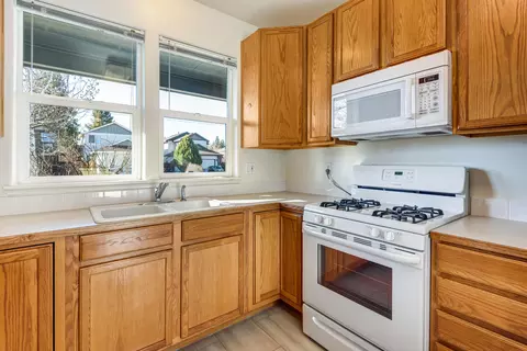 20060 Badger Rd, Bend, OR 97702 photo 13