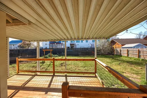 111 3rd St, Phoenix, OR 97535 photo 9