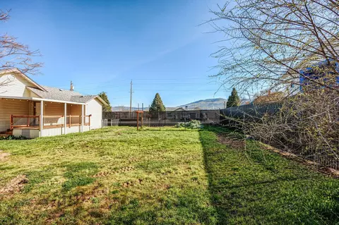 111 3rd St, Phoenix, OR 97535 photo 8