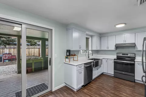 2818 NE Sycamore Ct, Bend, OR 97701 photo 8
