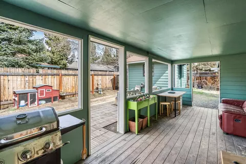2818 NE Sycamore Ct, Bend, OR 97701 photo 23