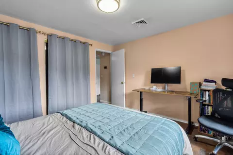 2818 NE Sycamore Ct, Bend, OR 97701 photo 13