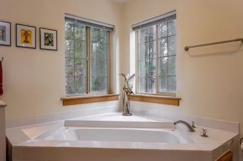 55636 Wagon Master Way, Bend, OR 97707 photo 41