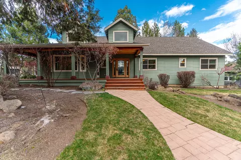 530 NW Divot Dr, Bend, OR 97703