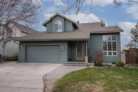 2496 NE Lynda Ln, Bend, OR 97701