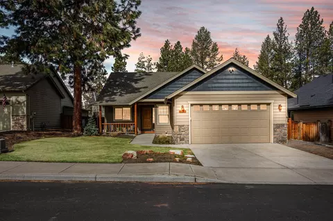 60831 Sawtooth Mountain Ln, Bend, OR 97702