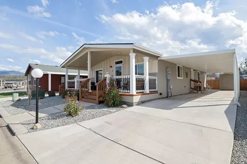4601 S Pacific Hwy UNIT 11, Phoenix, OR 97535