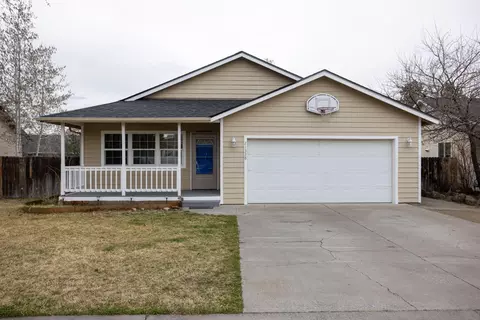 21338 Starling Dr, Bend, OR 97701