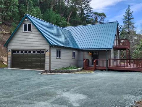 8121 Rogue River Hwy, Grants Pass, OR 97527