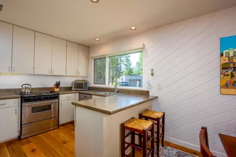 Kitchen - 57253 Meadow House Loop, Sunriver, OR 97707 photo 1 of 1