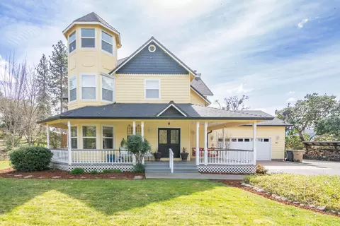 281 Oak Ranch Rd, Grants Pass, OR 97526