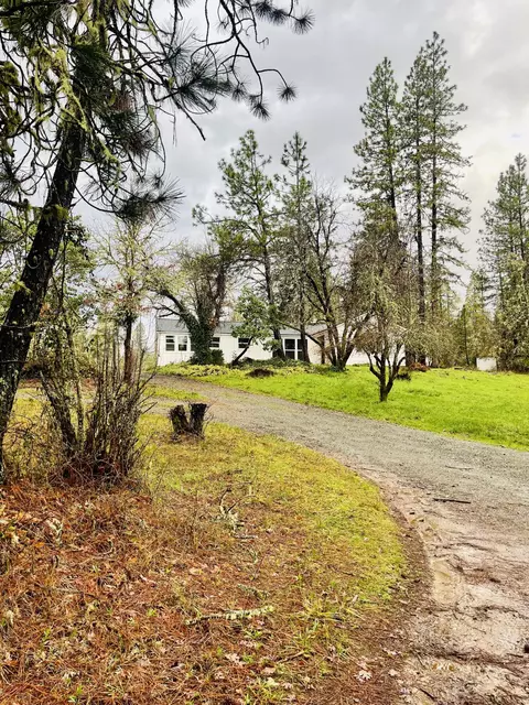 1920 Caves Hwy, Cave Junction, OR 97523
