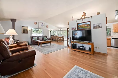 Living - 16518 Sprague Loop, La Pine, OR 97739 photo 1 of 3