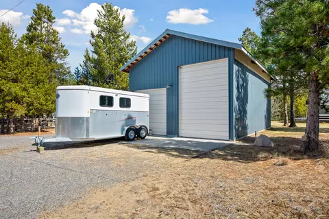 Exterior - 16518 Sprague Loop, La Pine, OR 97739 photo 2 of 18