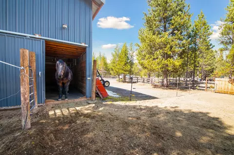 Exterior - 16518 Sprague Loop, La Pine, OR 97739 photo 3 of 18