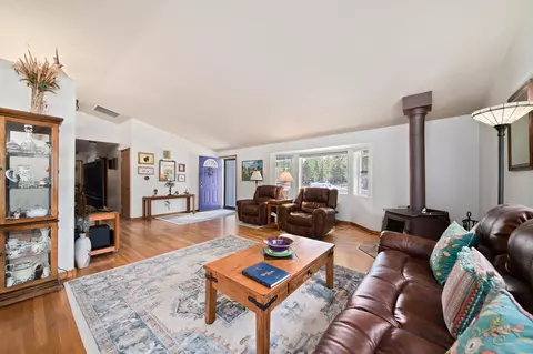 Living - 16518 Sprague Loop, La Pine, OR 97739 photo 3 of 3