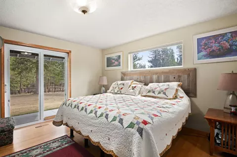 Bedroom - 16518 Sprague Loop, La Pine, OR 97739 photo 1 of 3
