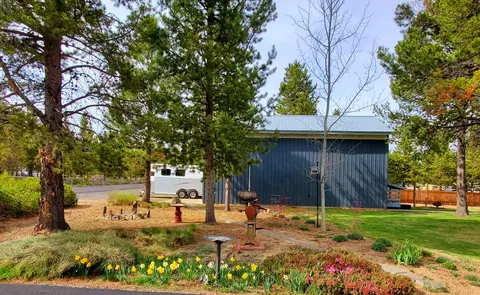 Exterior - 16518 Sprague Loop, La Pine, OR 97739 photo 16 of 18