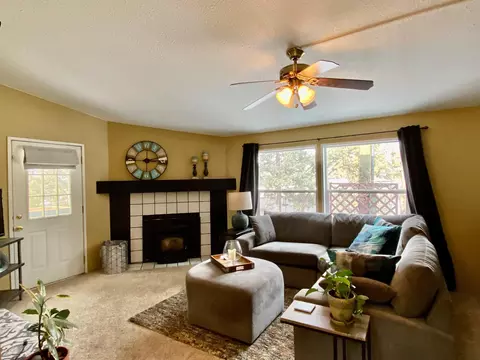 64100 N Highway 97 #18, Bend, OR 97701
