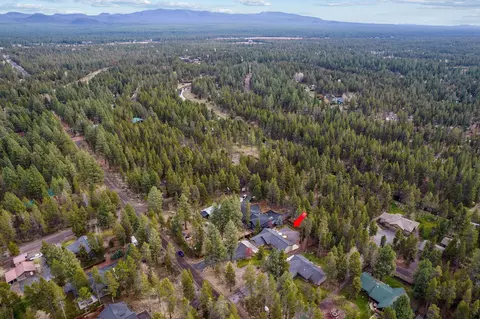 View/Area - 17085 Oxnard Rd, Bend, OR 97707 photo 1 of 1