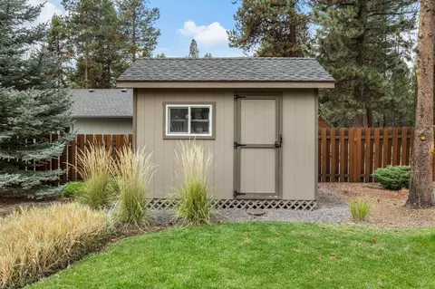Other - 17085 Oxnard Rd, Bend, OR 97707 photo 9 of 11