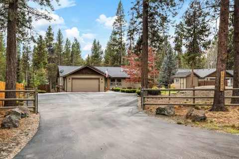 Exterior - 17085 Oxnard Rd, Bend, OR 97707 photo 2 of 4