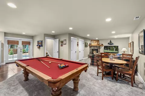 Living - 17085 Oxnard Rd, Bend, OR 97707 photo 2 of 3