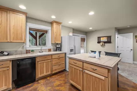 Other - 17085 Oxnard Rd, Bend, OR 97707 photo 6 of 11
