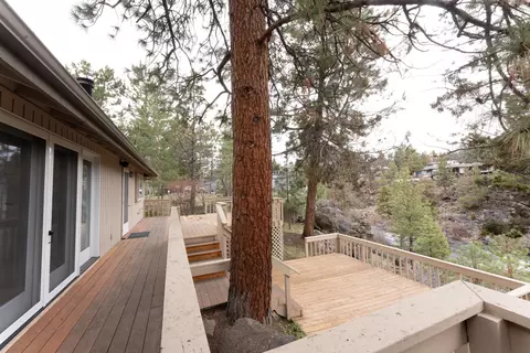 700 NW Broken Arrow Rd, Bend, OR 97703 photo 4