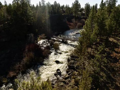 700 NW Broken Arrow Rd, Bend, OR 97703 photo 3