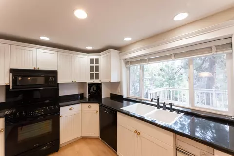 700 NW Broken Arrow Rd, Bend, OR 97703 photo 12