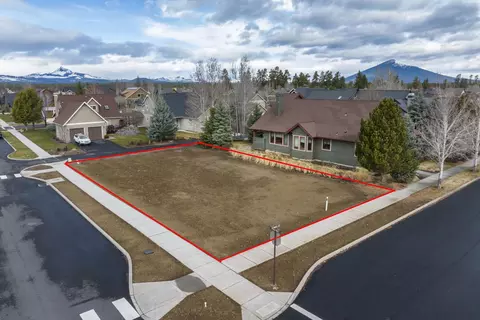 789 S Birch St, Sisters, OR 97759