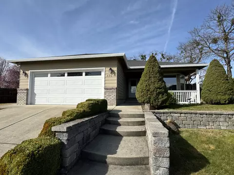 Other - 896 Ridgeview Dr, Eagle Point, OR 97524 photo 15 of 16