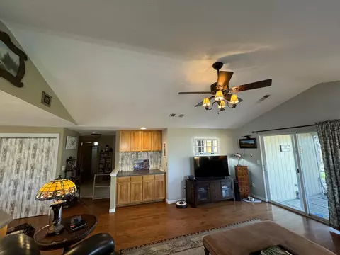Other - 896 Ridgeview Dr, Eagle Point, OR 97524 photo 2 of 16