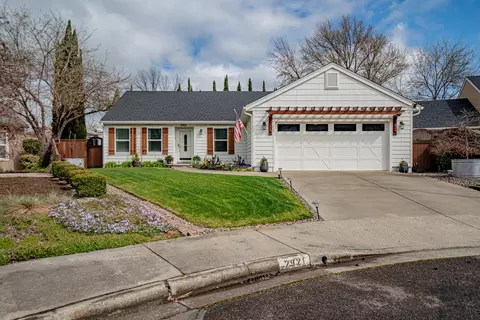 2921 Micah Cir, Medford, OR 97504