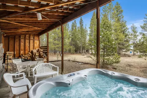 Exterior - 16545 Sprague Loop, La Pine, OR 97739 photo 6 of 12