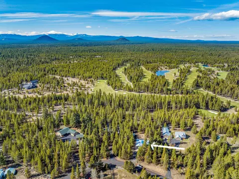 View/Area - 16545 Sprague Loop, La Pine, OR 97739 photo 3 of 6