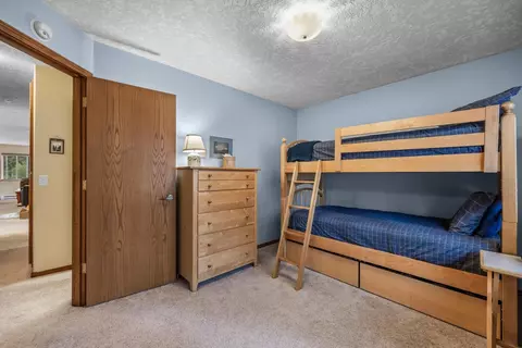 Bedroom - 16545 Sprague Loop, La Pine, OR 97739 photo 4 of 7