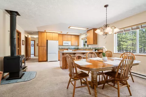 Dining - 16545 Sprague Loop, La Pine, OR 97739 photo 1 of 2