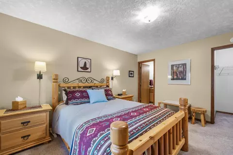 Bedroom - 16545 Sprague Loop, La Pine, OR 97739 photo 6 of 7