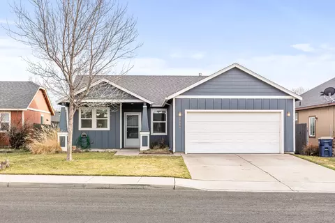 3244 SW Peridot Ave, Redmond, OR 97756