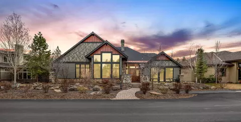 62776 Mt Hood Dr, Bend, OR 97703