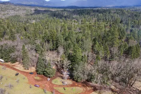 View/Area - 1245 E Crow Rd, Merlin, OR 97532 photo 9 of 10