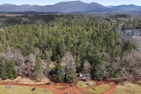 View/Area - 1245 E Crow Rd, Merlin, OR 97532 photo 8 of 10